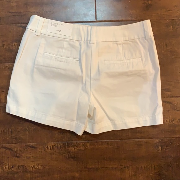 NWT 4” White LOFT Everyday Shorts - Picture 6 of 6